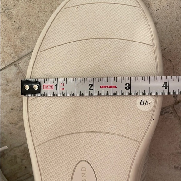 Lucky Brand Womens Shannia Casual Sneaker in Gray. Size 8 - Picture 13 of 15